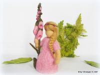 Blumenkind Fingerhut, rosa, Jahreszeitentisch